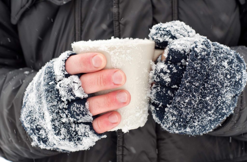 Переохлаждение и обморожение: как уберечь себя зимой