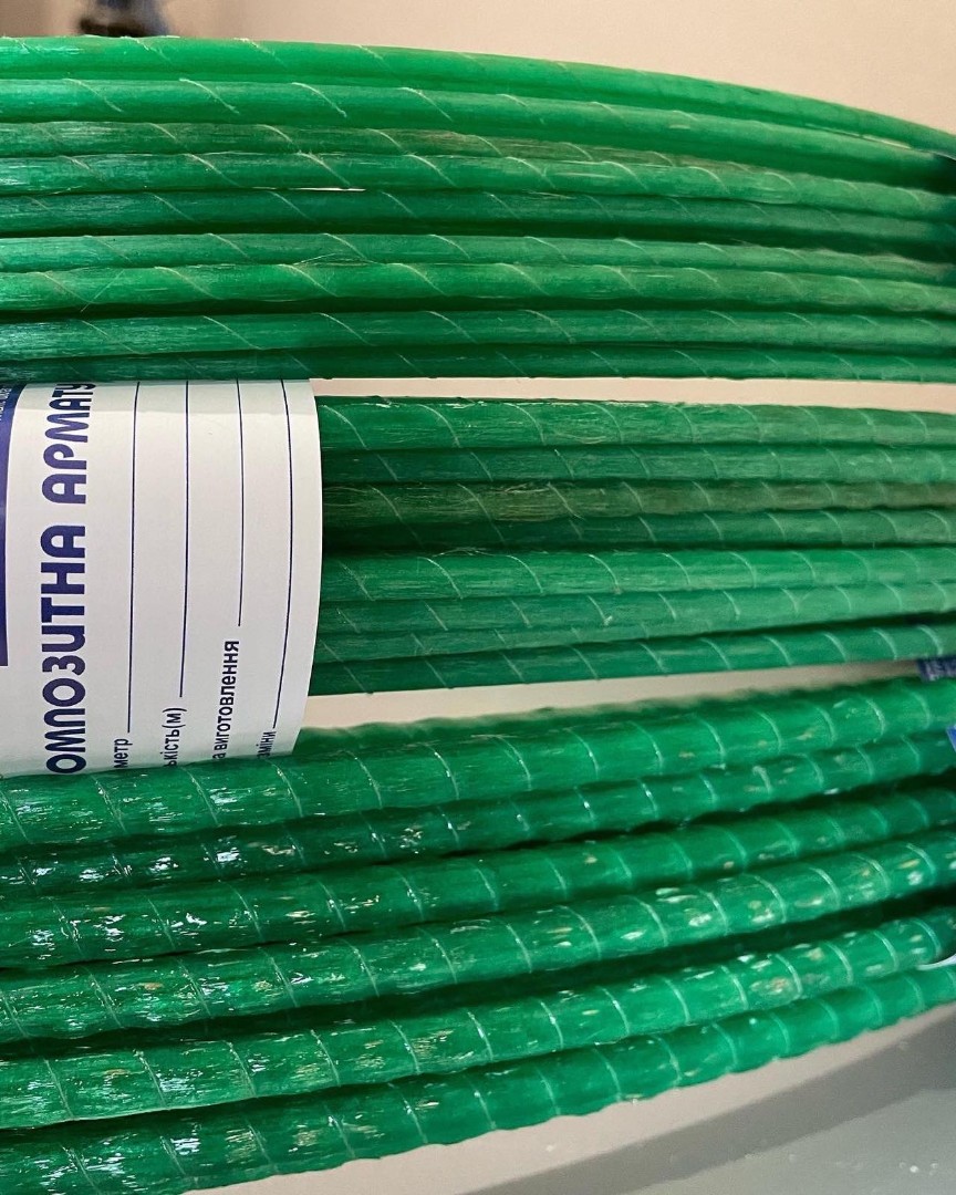 Чем хороша зеленая композитная арматура для парников и теплиц